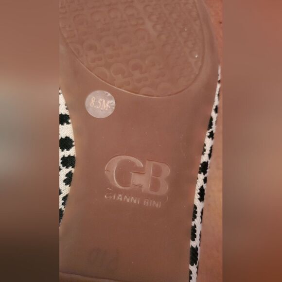 Gianni Bini  Black and Cream Washable Ballet Flats - Size 8.5 - Picture 5 of 6